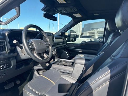 Used 2024 Ford F350 Platinum w/ FX4 Off-Road Package image 10