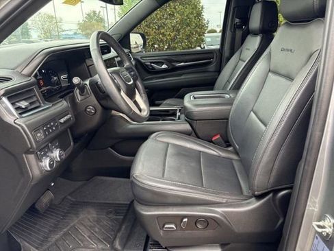 Used 2022 GMC Yukon Denali image 10