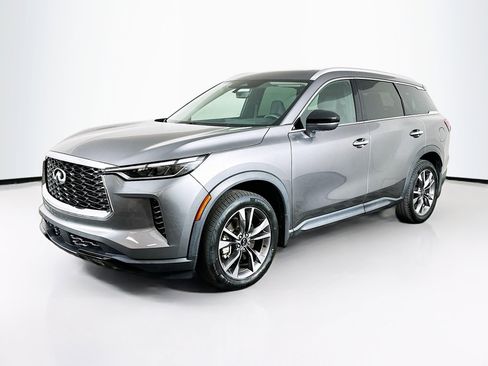 Used 2023 INFINITI QX60 Luxe image 3