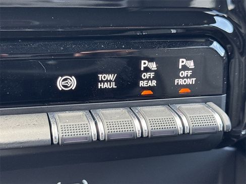 New 2025 RAM 3500 Laramie image 10