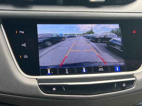 Used 2022 Cadillac XT5 Sportv w/ Technology Package AWD/4WD image 32