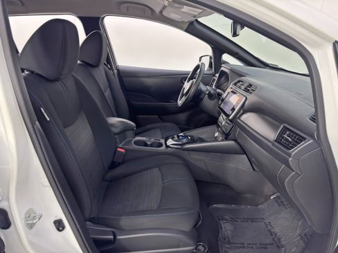 Used 2024 Nissan Leaf SV Plus image 14