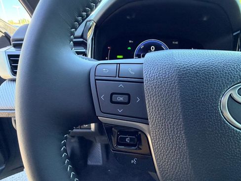 New 2026 Toyota Camry SE image 15