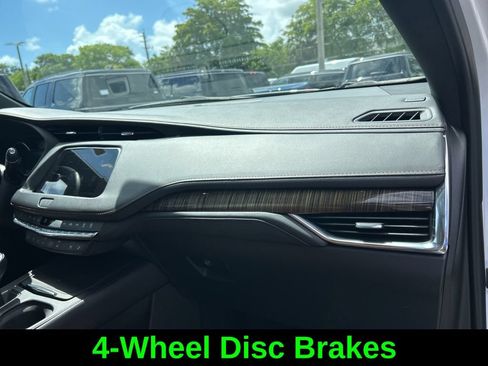 Used 2022 Cadillac XT4 Premium Luxury w/ Enhanced Visibility Package FWD image 26