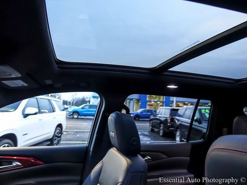 Used 2024 Chevrolet Traverse Z71 w/ Enhanced Driving Package image 15