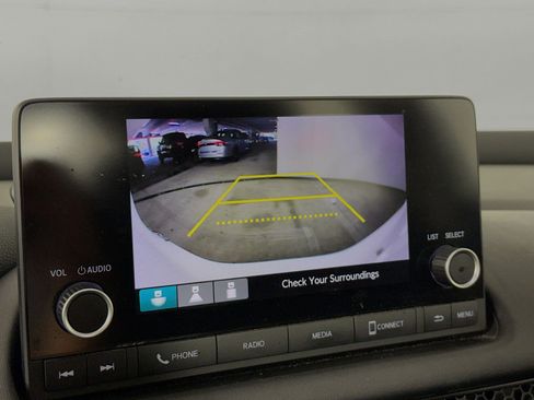 Used 2023 Honda HR-V LX image 14