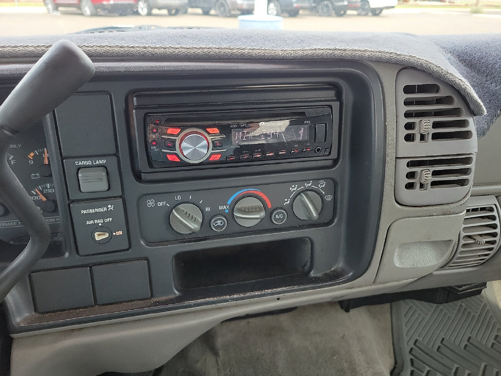 Used 1998 Chevrolet Silverado 1500 2WD Extended Cab w/ Preferred Equipment Group 2 image 26