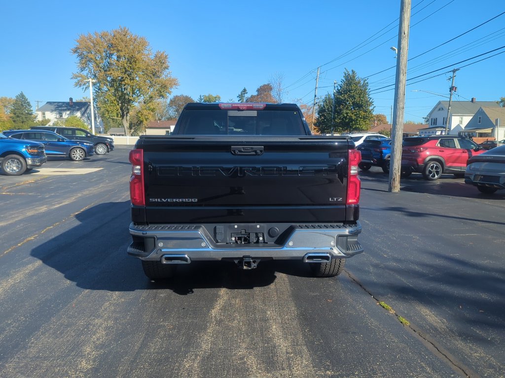 Certified 2023 Chevrolet Silverado 1500 LTZ w/ LTZ Premium Package AWD/4WD image 8