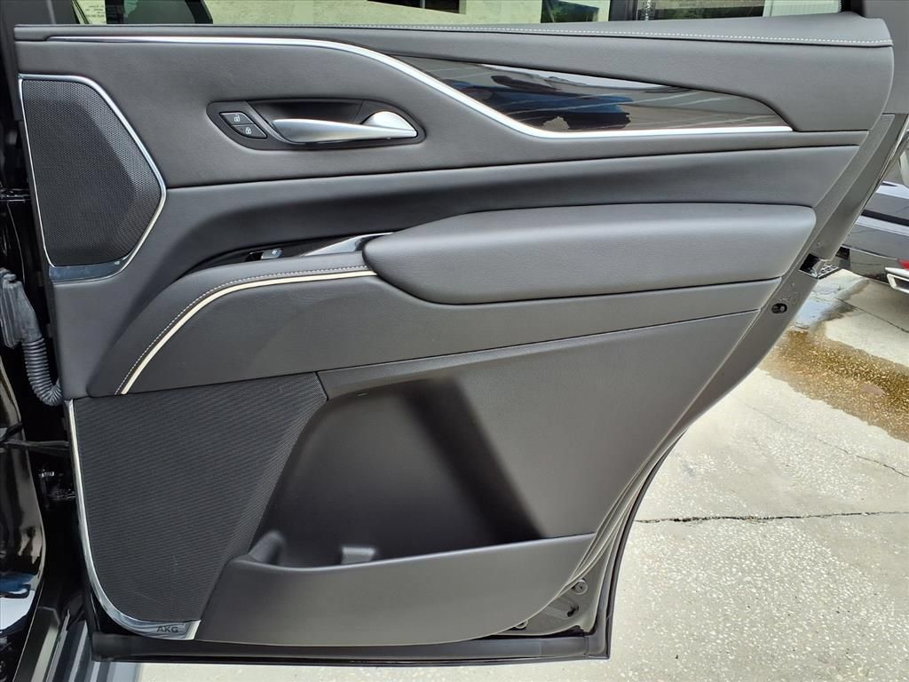 Used 2024 Cadillac Escalade Sport AWD/4WD image 12