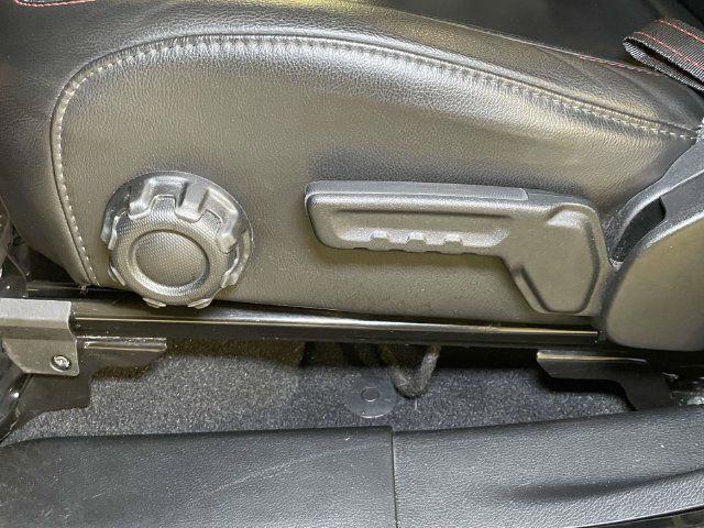 Used 2021 Jeep Wrangler Rubicon AWD/4WD image 17