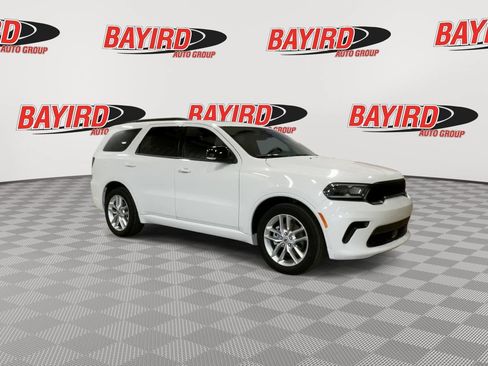 Used 2024 Dodge Durango GT RWD image 2