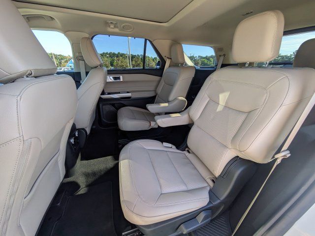 Certified 2024 Ford Explorer Limited w/ Limited Technology Package RWD image 14