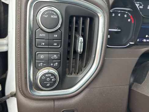 Used 2022 GMC Sierra 1500 SLT AWD/4WD image 17