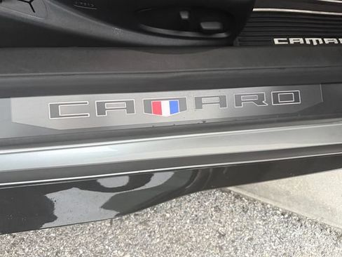 Used 2017 Chevrolet Camaro SS RWD image 17
