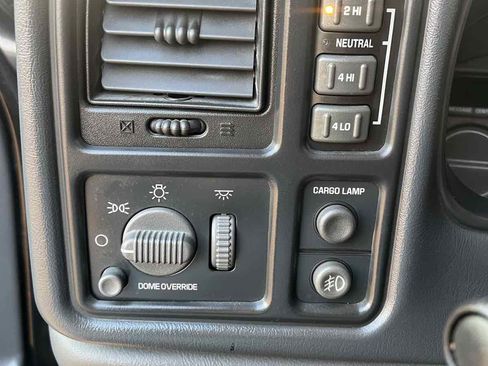 Used 2002 Chevrolet Silverado 1500 LT w/ Off-Road Chassis Pkg image 6