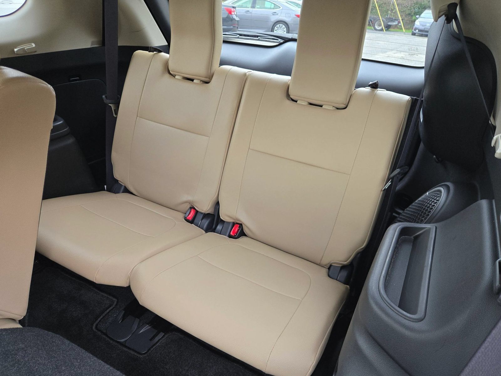 Used 2016 Mitsubishi Outlander SE FWD image 11