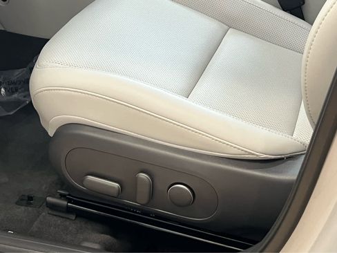 New 2026 Hyundai Kona SEL Premium image 28