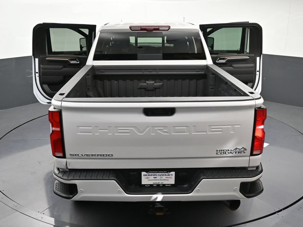 Certified 2025 Chevrolet Silverado 3500 High Country AWD/4WD image 35