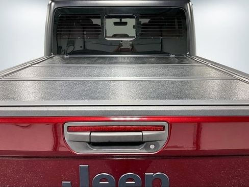 Used 2021 Jeep Gladiator Sport AWD/4WD image 8