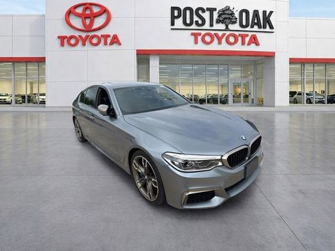 Used 2018 BMW M550i xDrive image 1