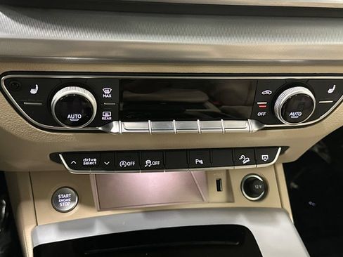 Used 2025 Audi Q5 2.0T Premium w/ Convenience Plus Package AWD/4WD image 23
