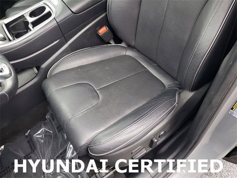Certified 2023 Hyundai Santa Fe Limited image 12
