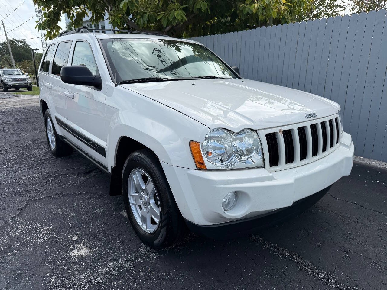 Used 2006 Jeep Grand Cherokee Laredo RWD image 16