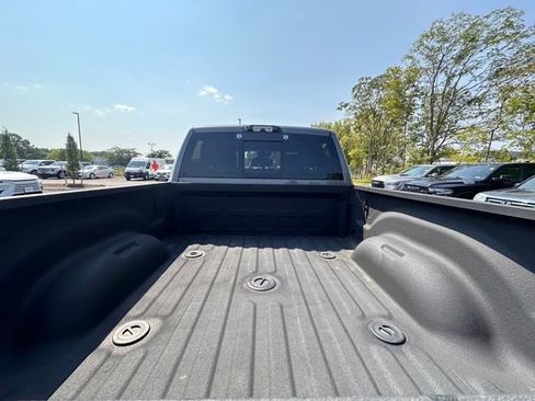 Used 2025 RAM 2500 Laramie AWD/4WD image 16