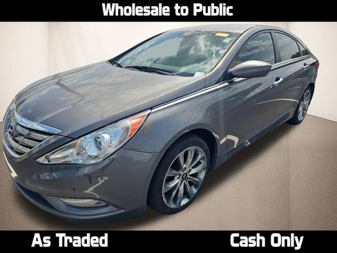 Used 2011 Hyundai Sonata SE FWD image 1