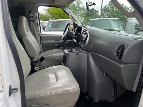 Used 2007 Ford E-350 and Econoline 350 XL image 6