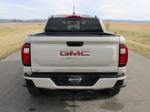 New 2026 GMC Canyon Elevation w/ Convenience Package image 6