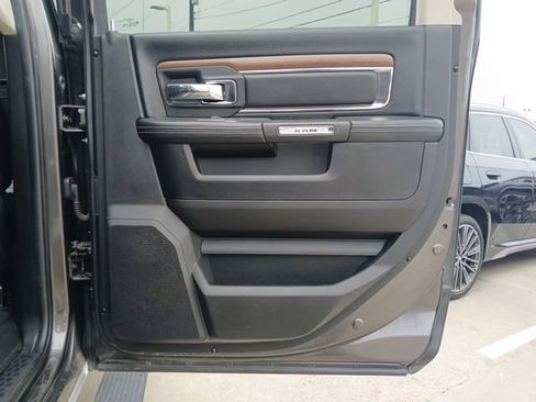 Used 2016 RAM 3500 Laramie AWD/4WD image 10