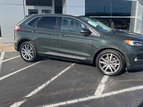 Used 2022 Ford Edge Titanium w/ Equipment Group 301A image 8
