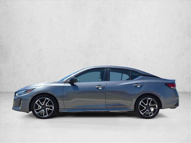 Used 2025 Nissan Sentra SR FWD image 9