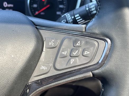 Used 2023 Chevrolet Equinox Premier AWD/4WD image 22
