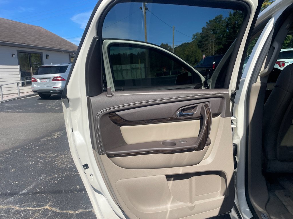 Used 2014 GMC Acadia Denali AWD/4WD image 16