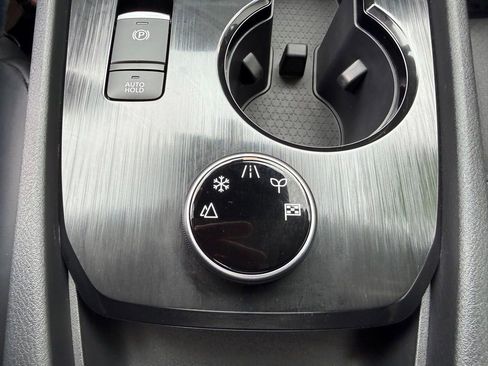 Certified 2026 Nissan Rogue SV AWD/4WD image 23