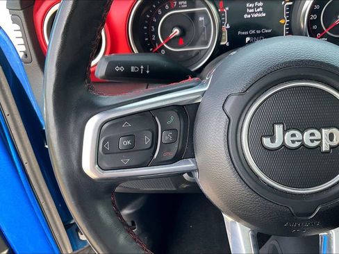 Used 2021 Jeep Wrangler Unlimited Rubicon AWD/4WD image 17