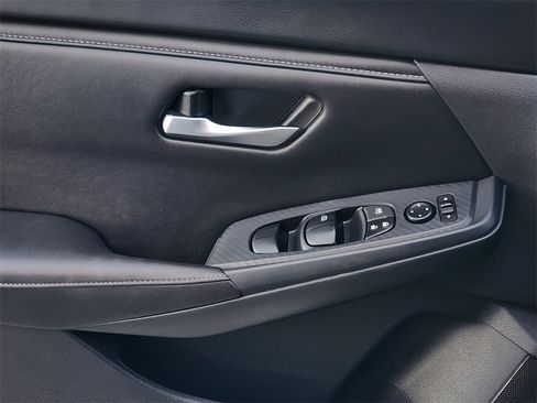 Used 2024 Nissan Sentra SV w/ All-Weather Package image 23