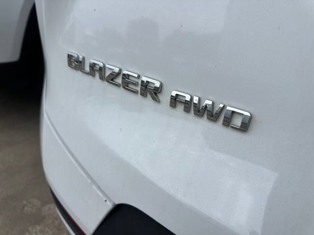 Used 2022 Chevrolet Blazer LT w/ Sound & Technology Package AWD/4WD image 13