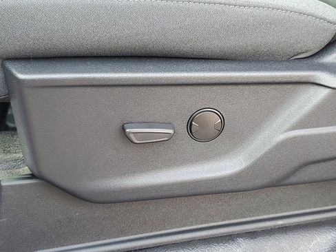 New 2024 Ford F450 XLT w/ XLT Value Package image 8