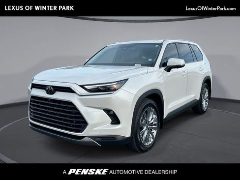 Used 2024 Toyota Grand Highlander AWD image 1