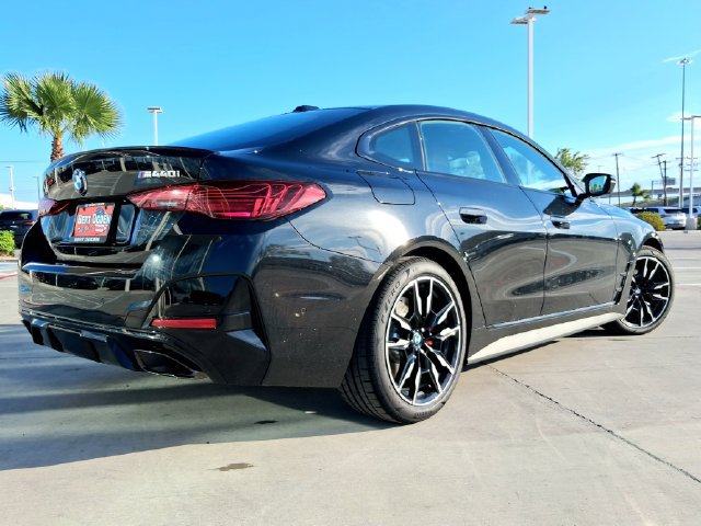 New 2026 BMW M440i w/ Premium Package RWD image 5