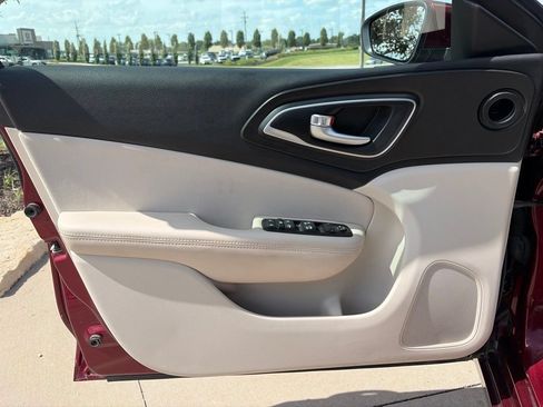 Used 2015 Chrysler 200 Limited w/ Convenience Group FWD image 41