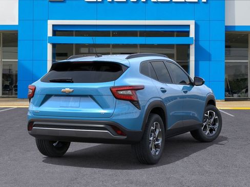 New 2026 Chevrolet Trax LT w/ Driver Confidence Package image 4