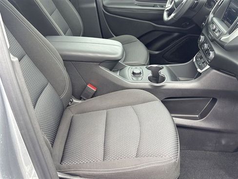 Used 2024 GMC Terrain SLE w/ Driver Convenience Package FWD image 26