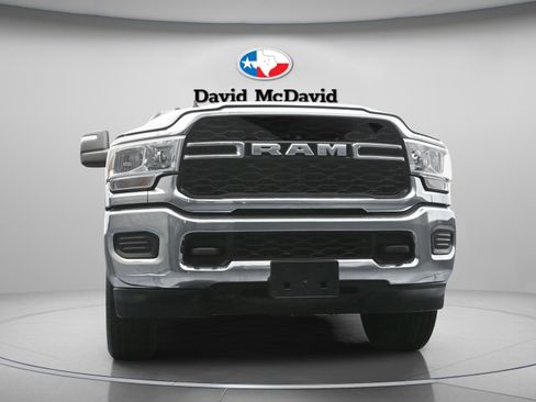 Used 2024 RAM 2500 Tradesman w/ Chrome Appearance Group image 27