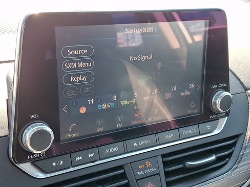 Used 2019 Nissan Altima 2.5 SL FWD image 17