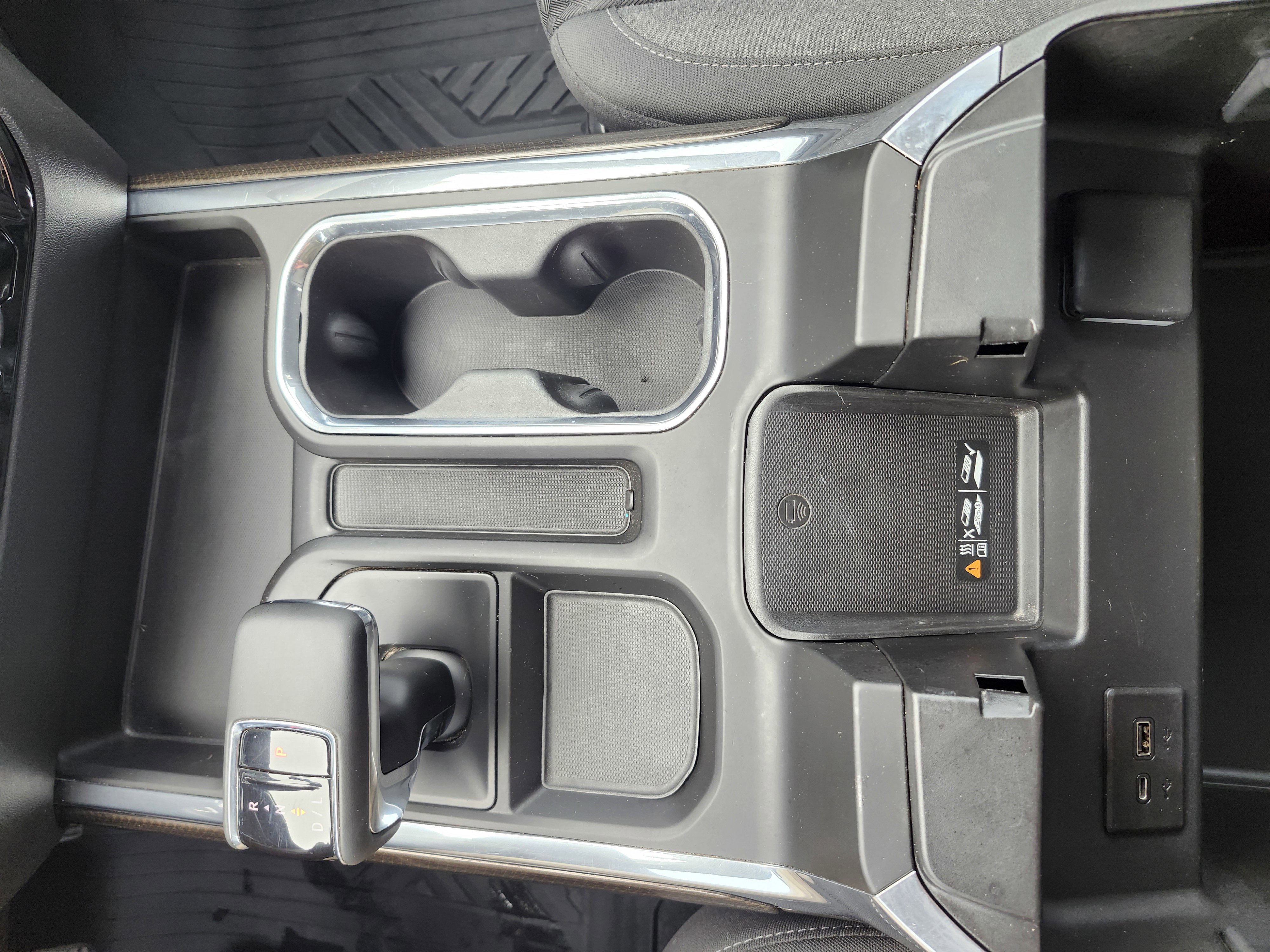 Used 2023 Chevrolet Silverado 1500 RST w/ Z71 Off-Road Package AWD/4WD image 24