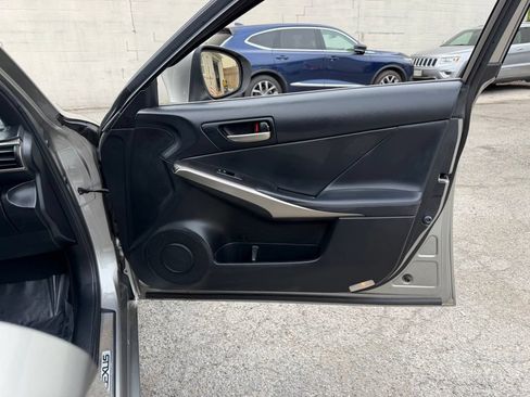 Used 2019 Lexus IS 300 F Sport w/ F Sport Package AWD/4WD image 10